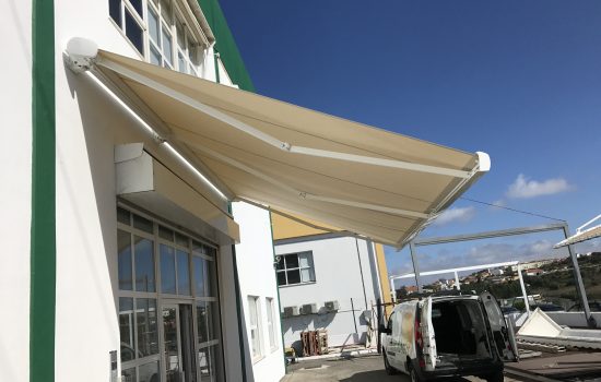 toldo-cofre-aberto